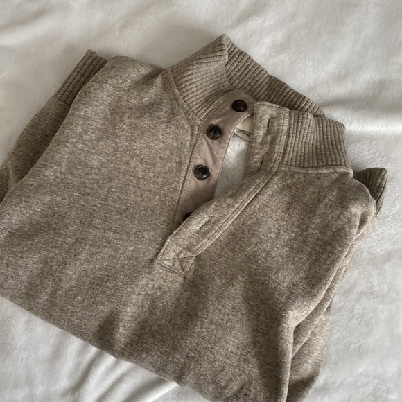 H&M taupe sporty turtleneck sweater - Picture 17 of 17